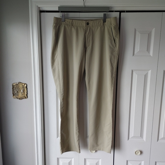 Under Armour Other - Under Armour Men's Khaki Color Size 38/32 Golf Hiking Pants